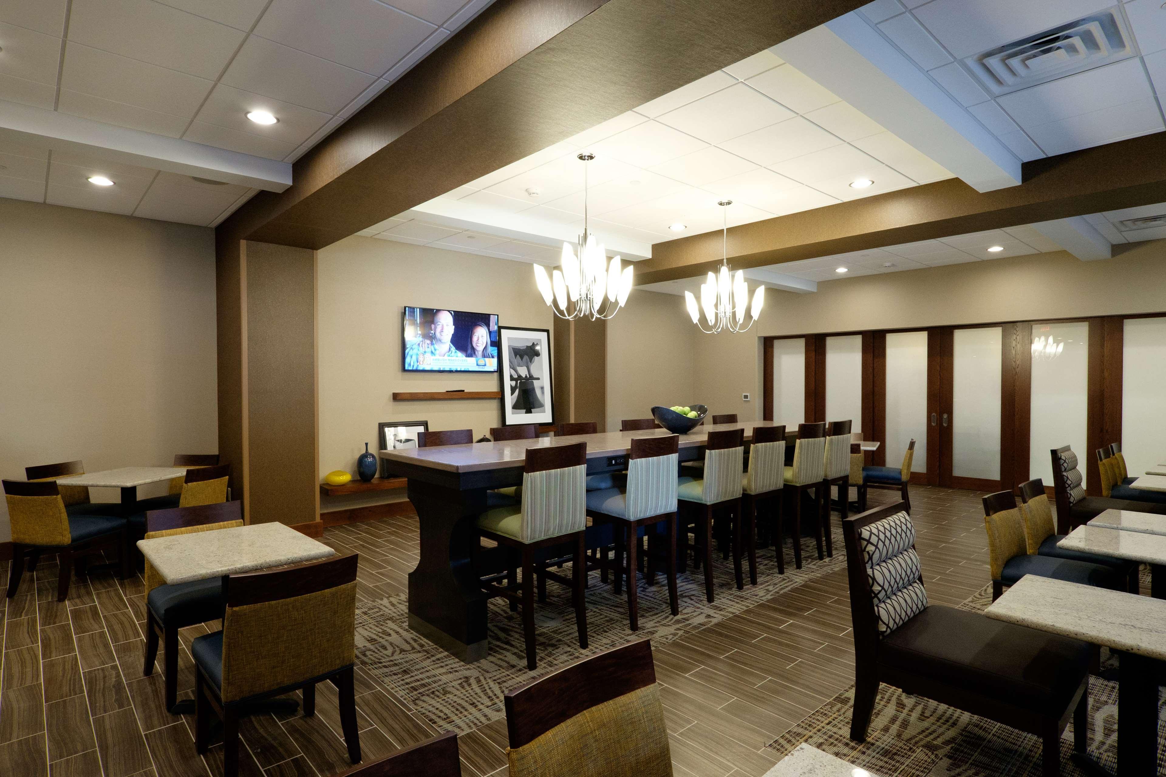 Hampton Inn Green Bay Downtown Zewnętrze zdjęcie