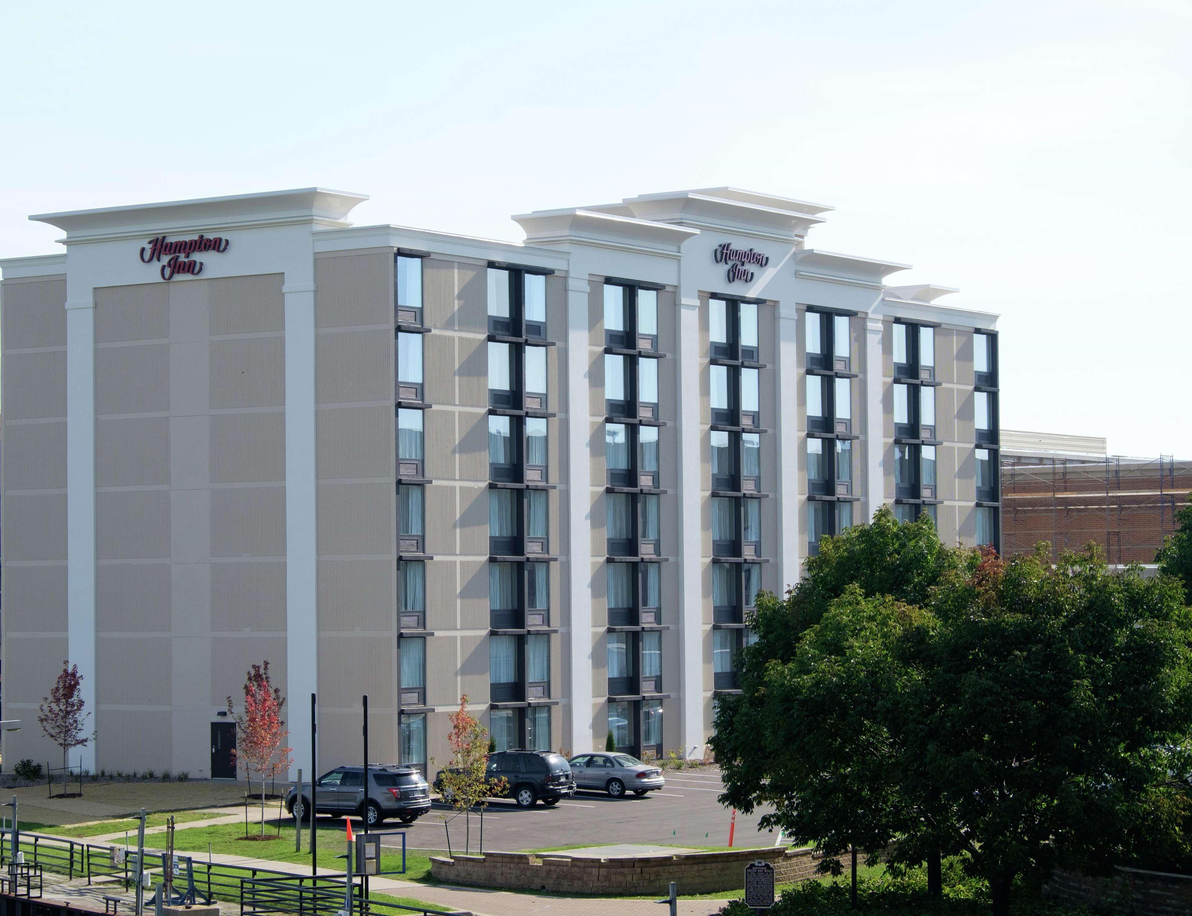 Hampton Inn Green Bay Downtown Zewnętrze zdjęcie