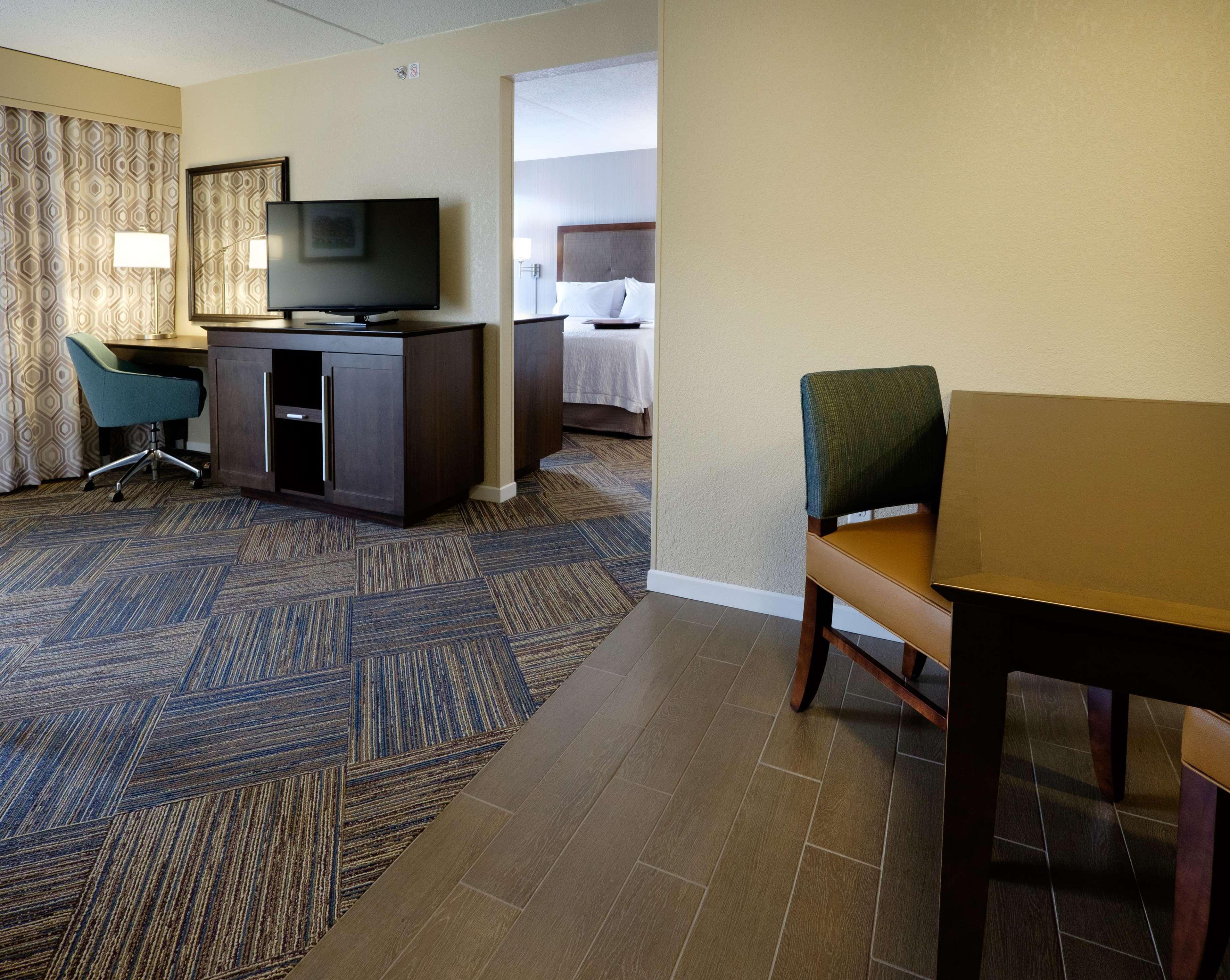 Hampton Inn Green Bay Downtown Zewnętrze zdjęcie