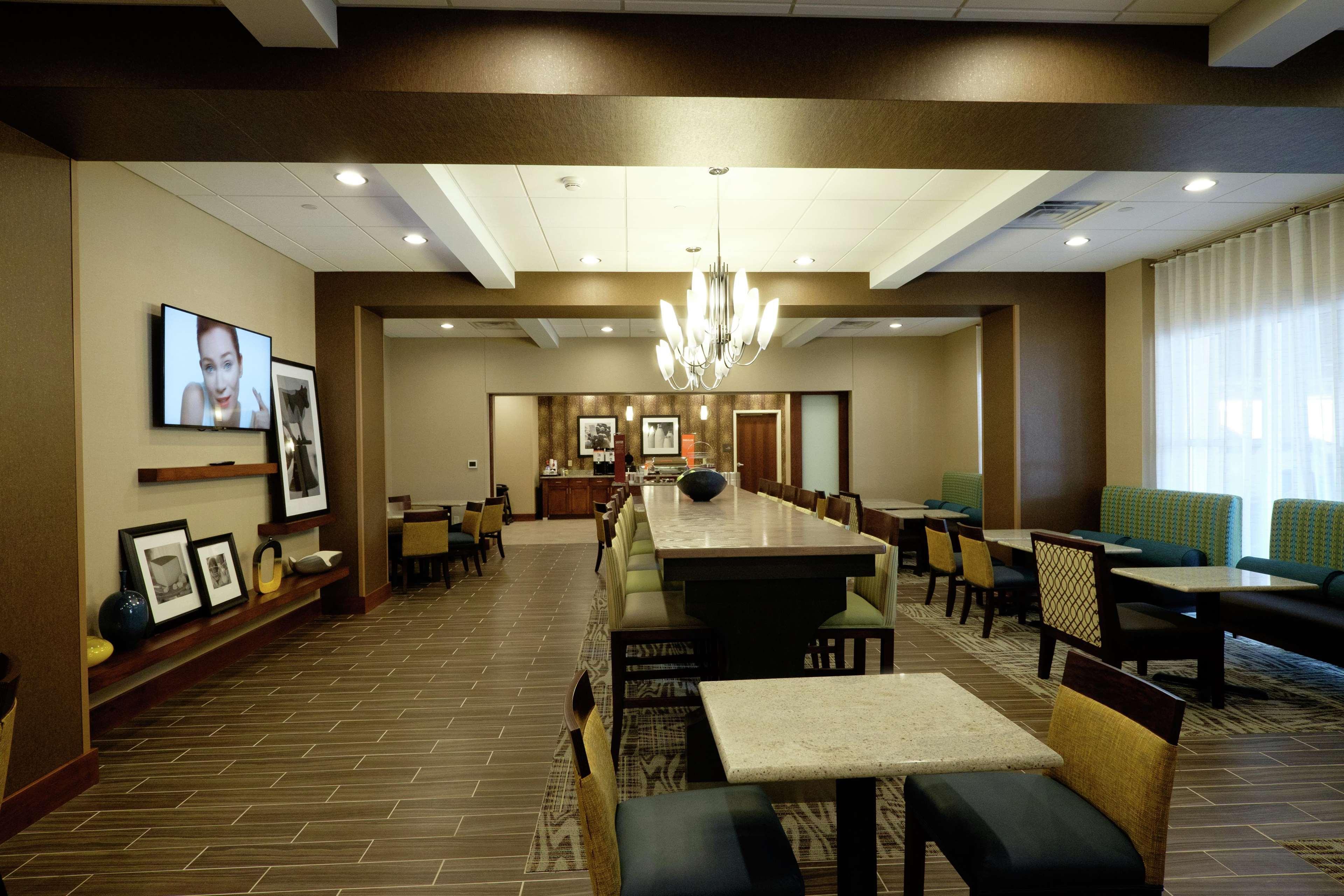 Hampton Inn Green Bay Downtown Zewnętrze zdjęcie