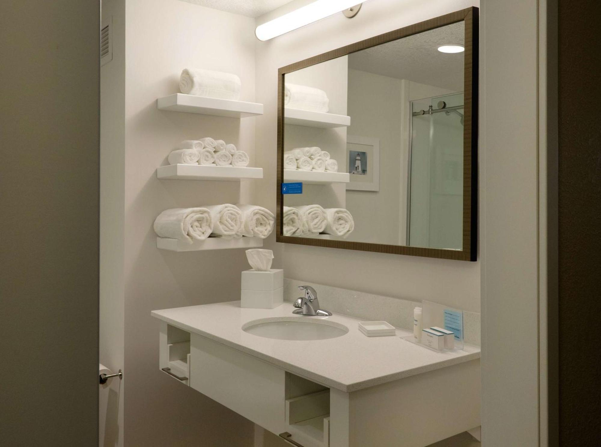 Hampton Inn Green Bay Downtown Zewnętrze zdjęcie