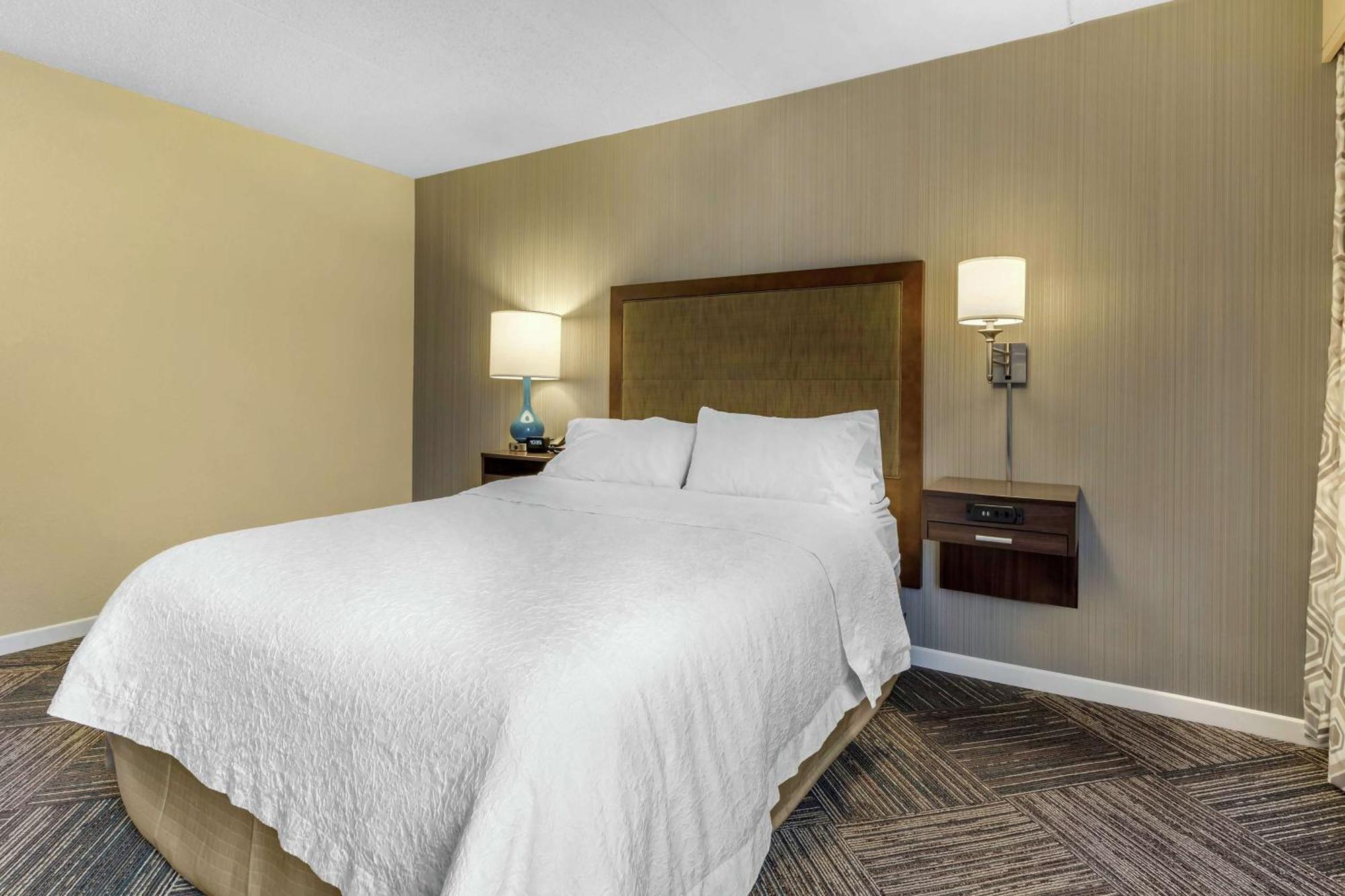 Hampton Inn Green Bay Downtown Zewnętrze zdjęcie