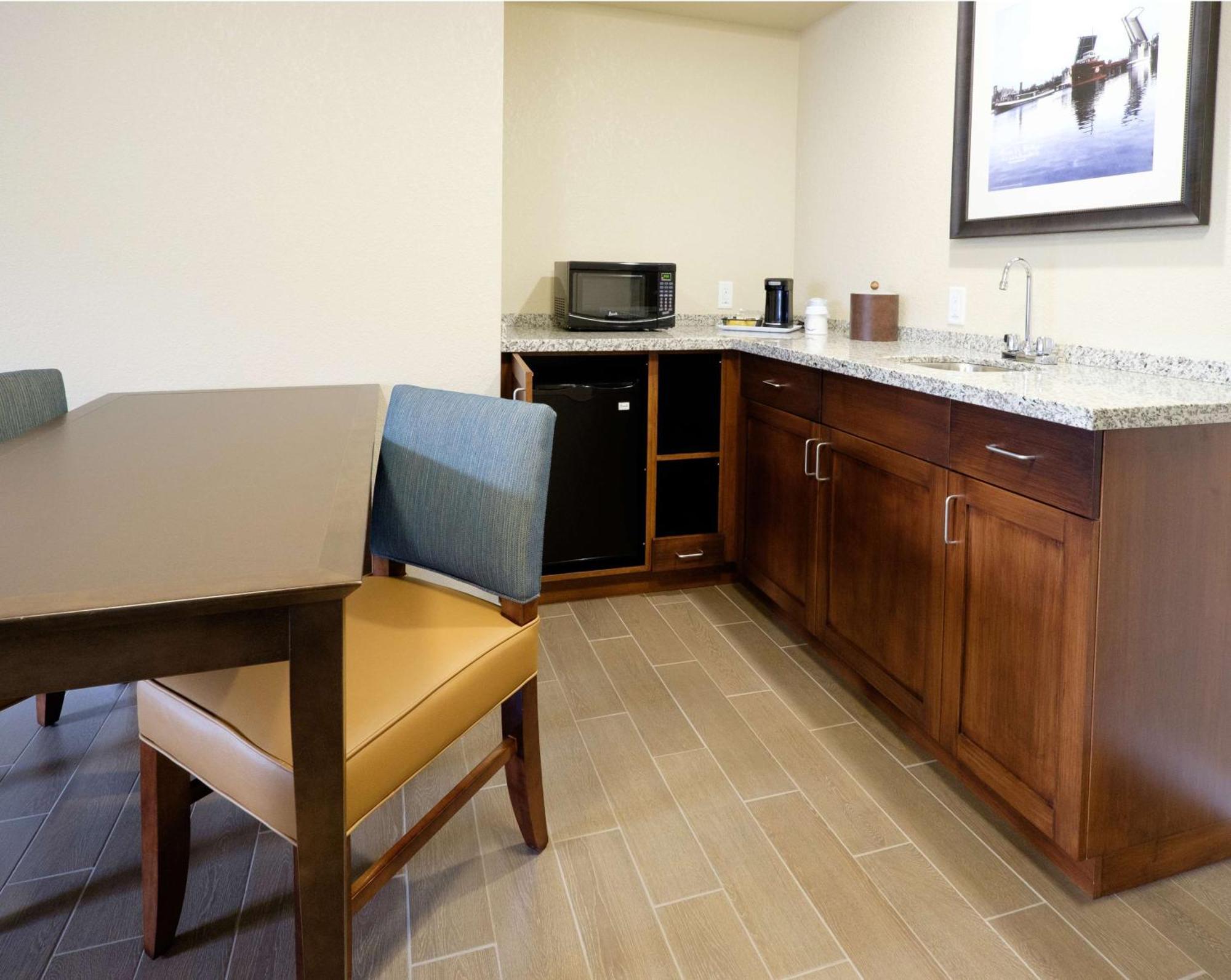 Hampton Inn Green Bay Downtown Zewnętrze zdjęcie