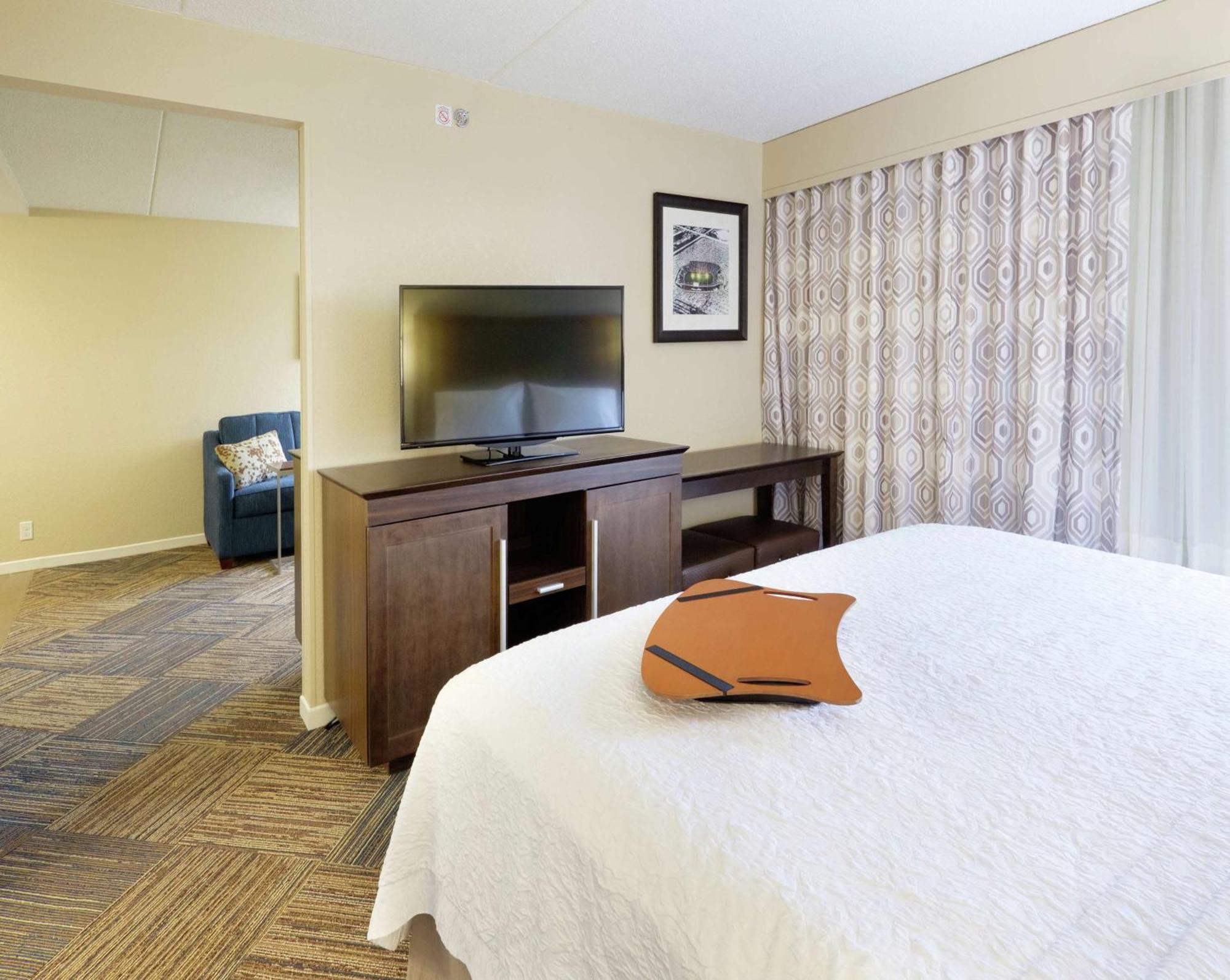Hampton Inn Green Bay Downtown Zewnętrze zdjęcie